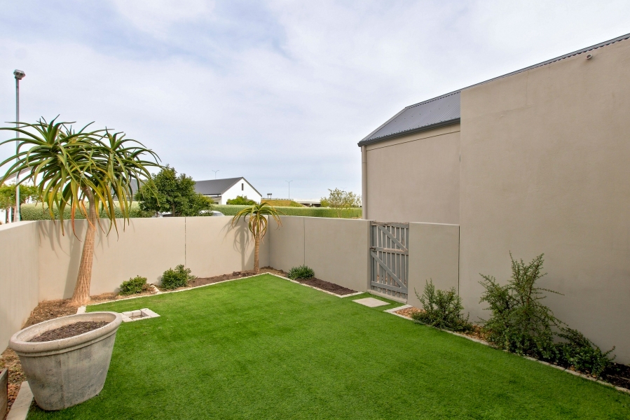 3 Bedroom Property for Sale in Aan de Wijnlanden Western Cape
